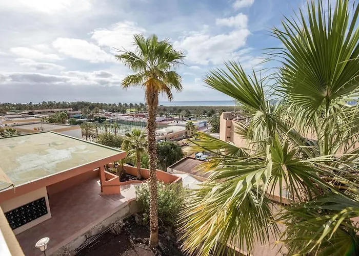 300 M Beach, Ocean View, Refined, Wi-fi, Fiber *