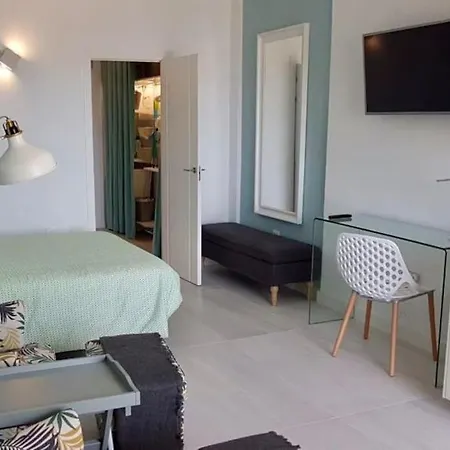 Daire 300 M Beach, Ocean View, Refined, Wi-fi, Fiber *